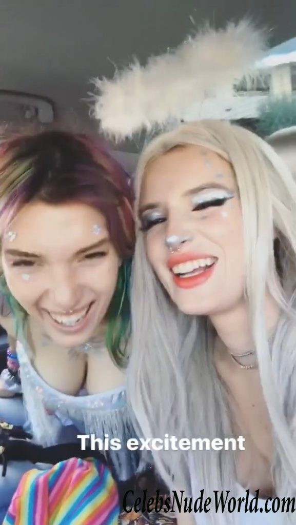 Dani Thorne Sexy 69136