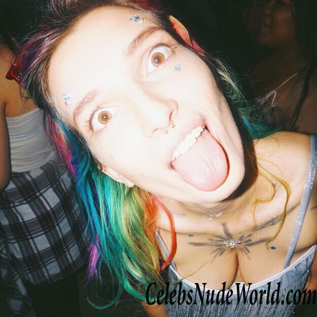 Dani Thorne Sexy 69139