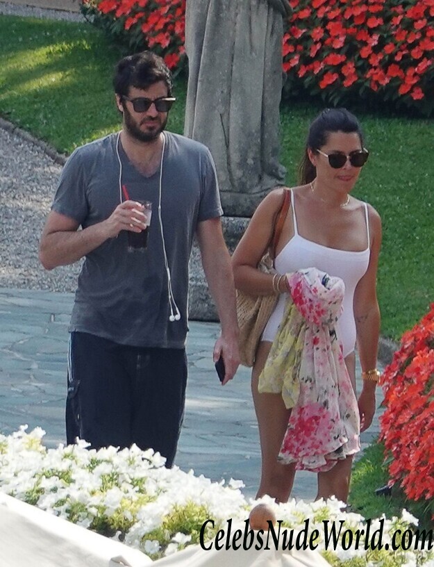 Danielle Bux Erotic 69232