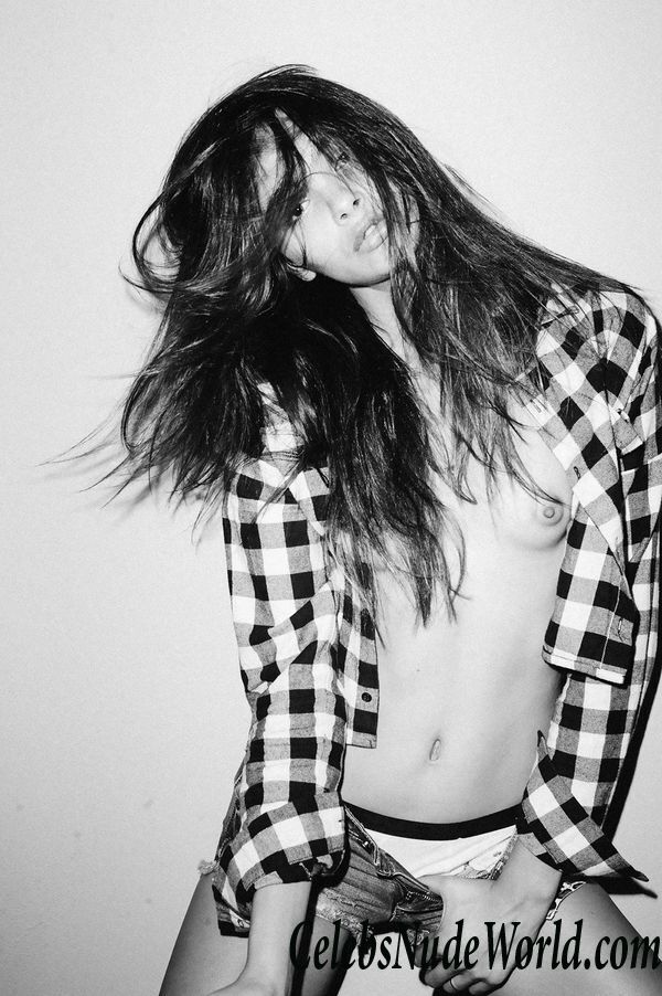 Claudia Guarnieri Topless Photos 69249