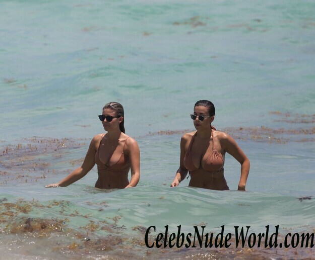 Natasha Oakley and Devin Brugman Are Pretty Much Perfect 69396