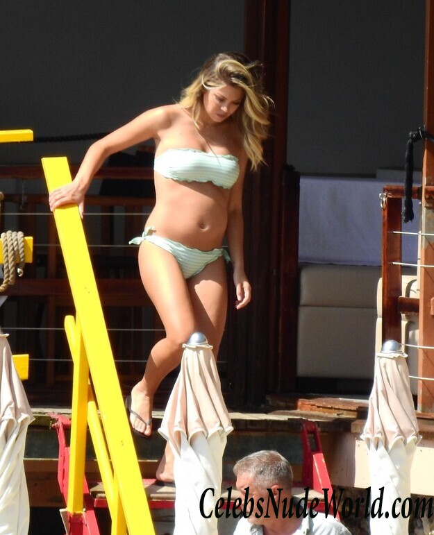 Costanza Caracciolo Sexy 69671