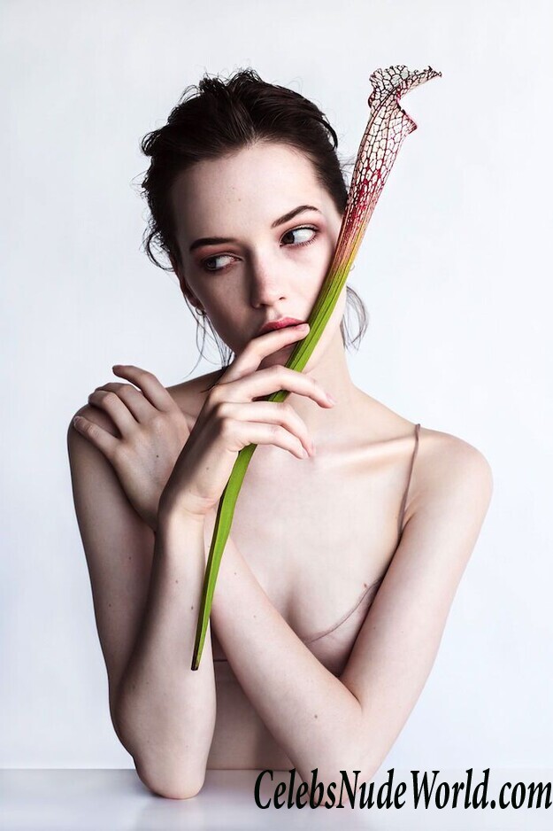 Sexy photos of Corrie Lejuwaan 69719