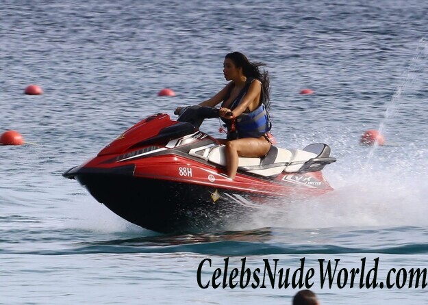 Massive Tits (Feat. Chole Khan) 69774