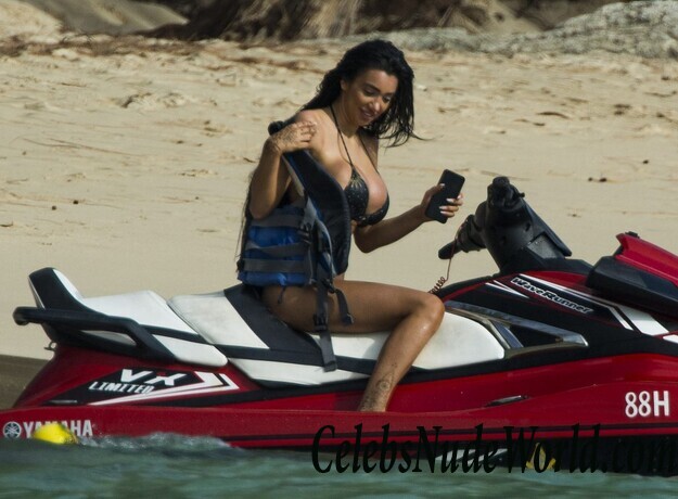 Massive Tits (Feat. Chole Khan) 69811