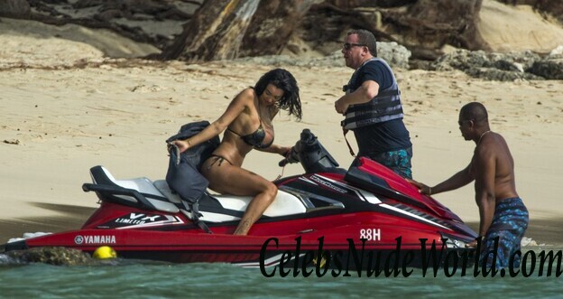 Massive Tits (Feat. Chole Khan) 69812