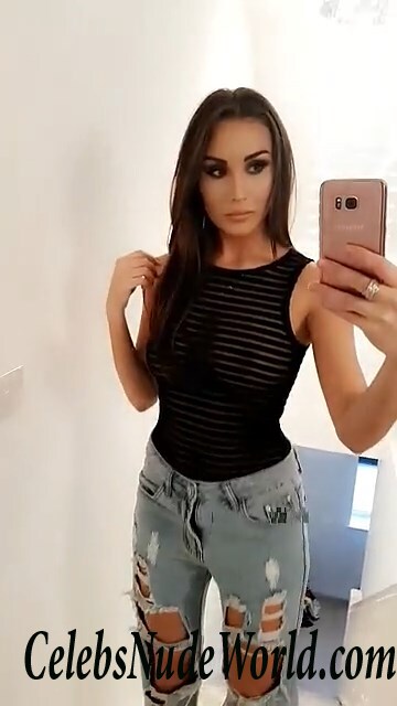 Chloe Goodman Sexy 70138