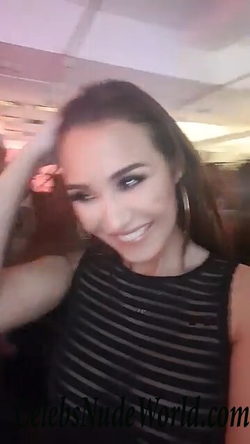 Chloe Goodman Sexy 70146