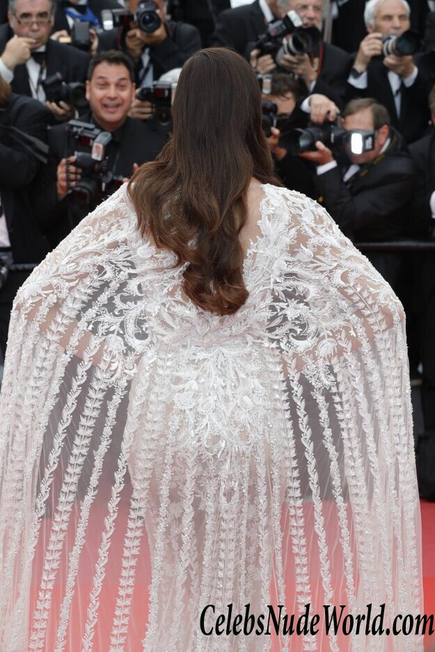 Deepika Padukone Sexy 70243