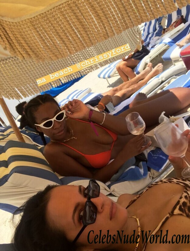 Natasha Oakley, Devin Brugman, Tess Jantschek Sexy 70371