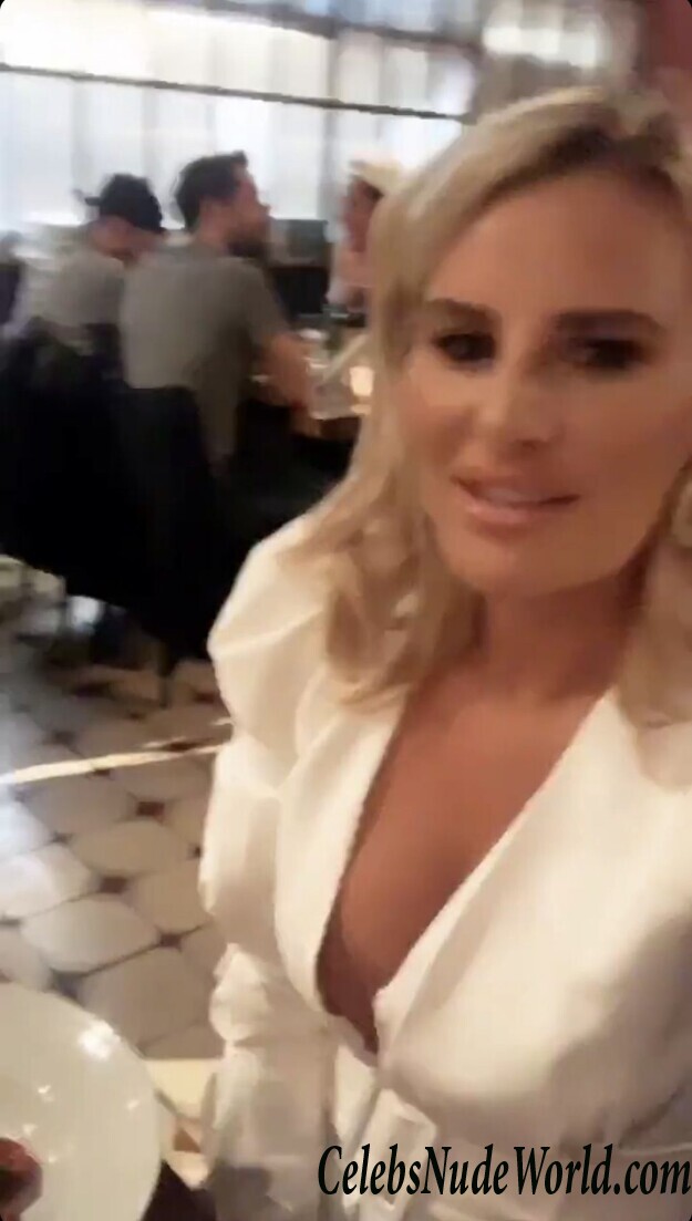 Danielle Armstrong Hot 70657