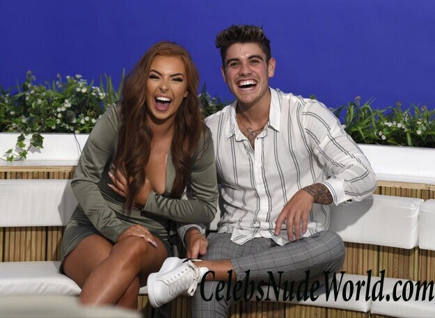 Demi Jones Sexy 71106