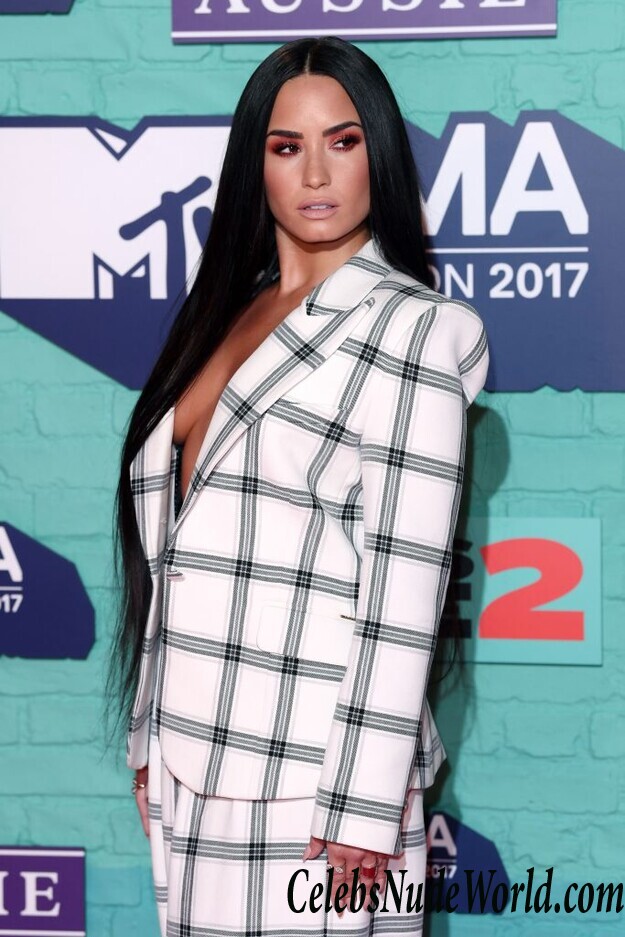 Demi Lovato Sexy 71146