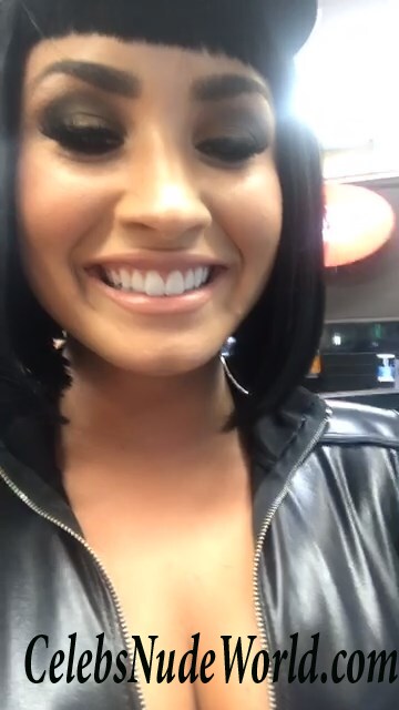 Demi Lovato Sexy 71178
