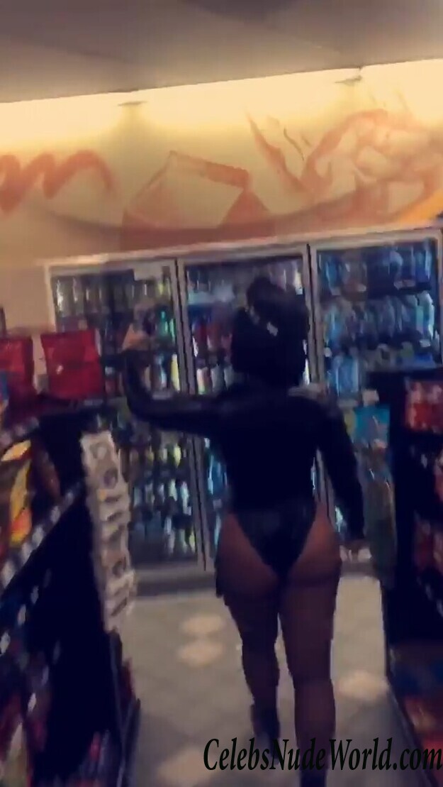 Demi Lovato Sexy 71180