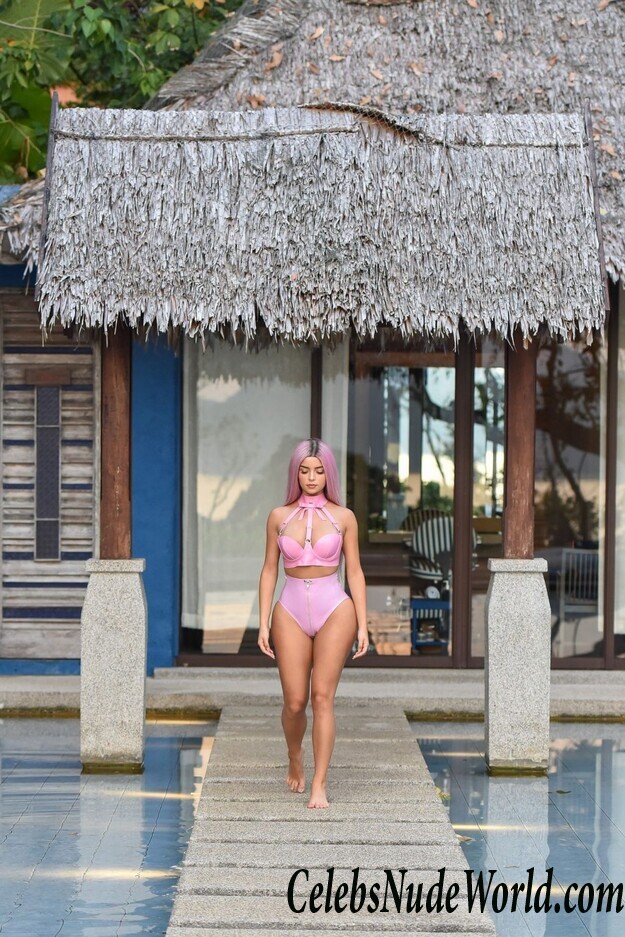 Demi Rose Bikini 71185