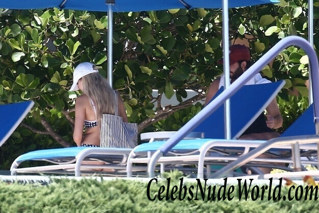 Corinne Olympios Bikini 71829