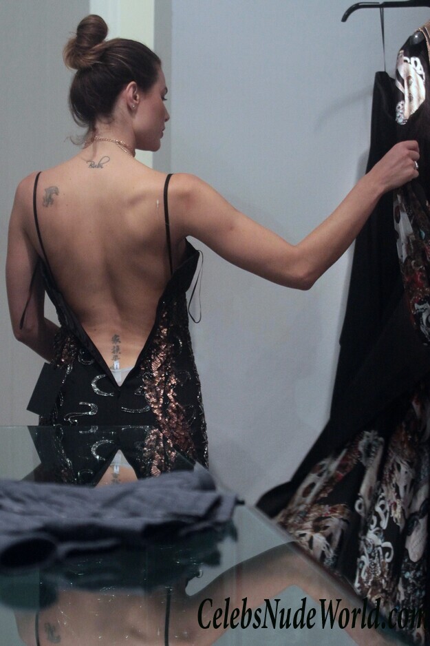 Dayane Mello And Her Beautiful Backless Dress 72293