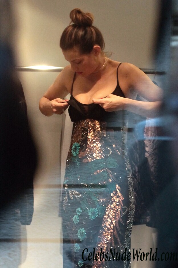 Dayane Mello And Her Beautiful Backless Dress 72297