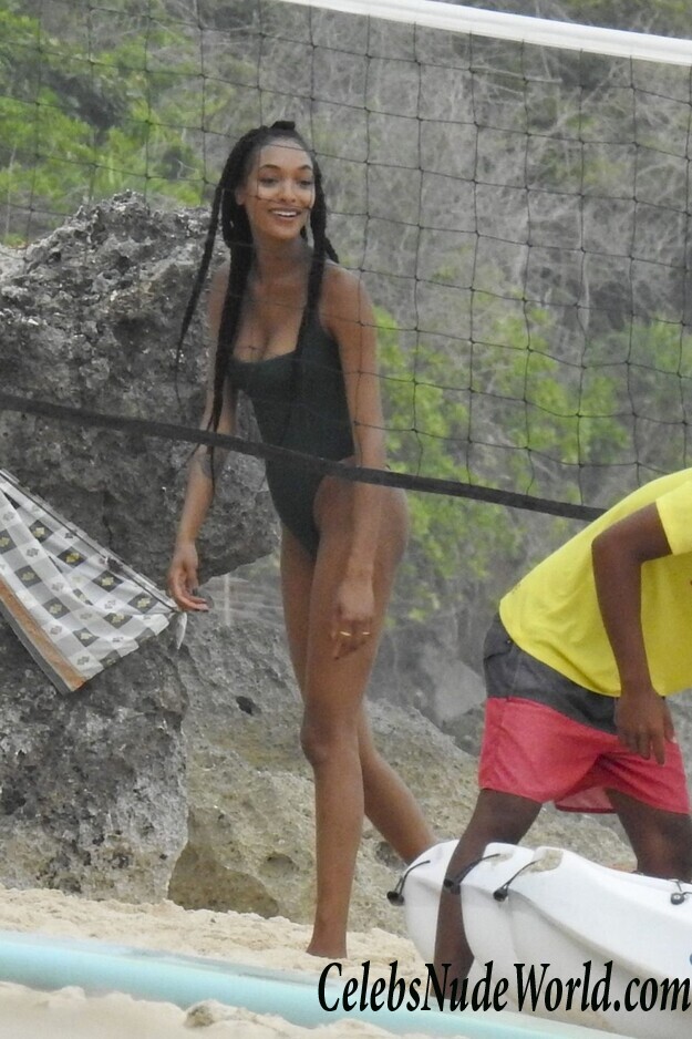 Jourdan Dunn & Cindy Bruna Erotic 72370