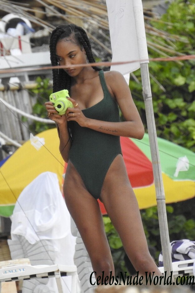 Jourdan Dunn & Cindy Bruna Erotic 72375