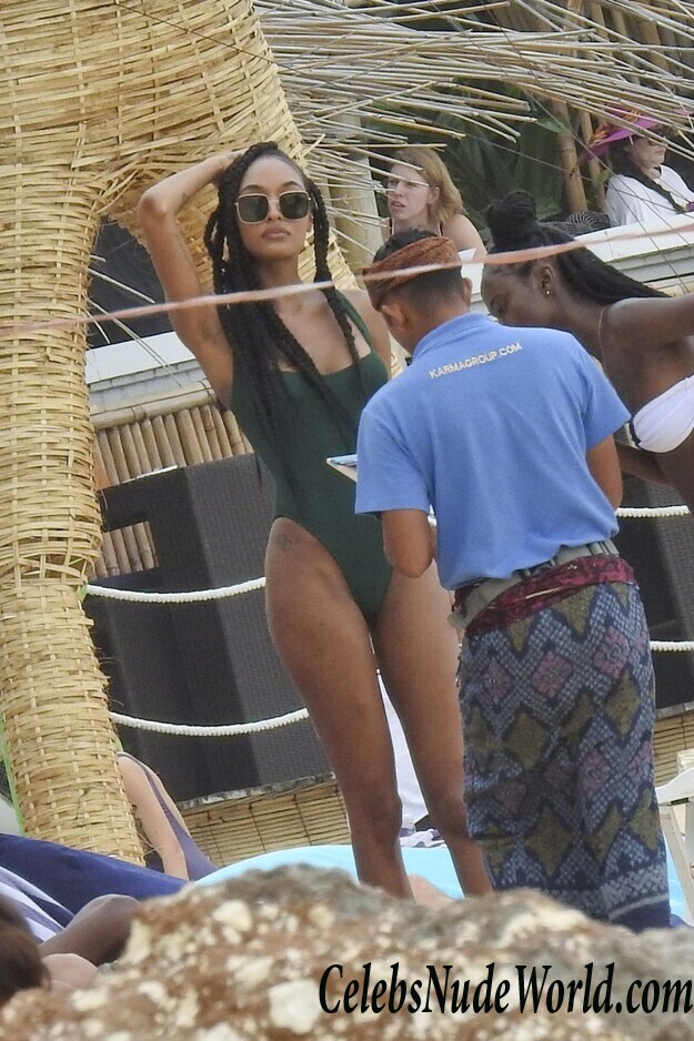 Jourdan Dunn & Cindy Bruna Erotic 72384