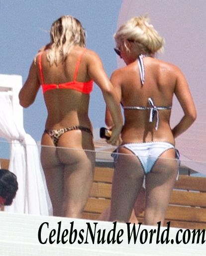 Louisa Johnson, Chloe Paige, Havva Rebke Topless 72441