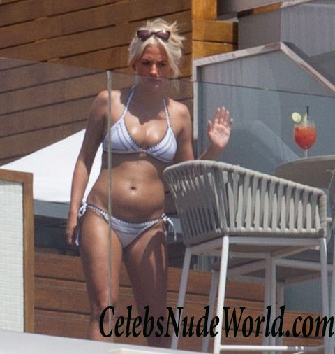 Louisa Johnson, Chloe Paige, Havva Rebke Topless 72456