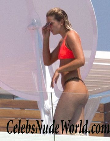 Louisa Johnson, Chloe Paige, Havva Rebke Topless 72466