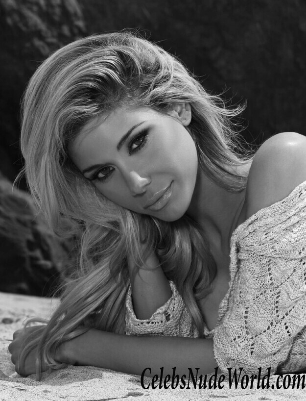 Bikini pics of Dalia Elliot 73245