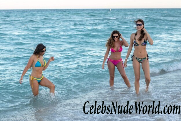 Claudia Romani, Julia Pereira & Laura Bragato Sexy 73319