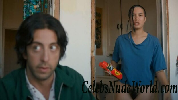 Clare O’Kane Shamelessly Flashing The Muff 73717