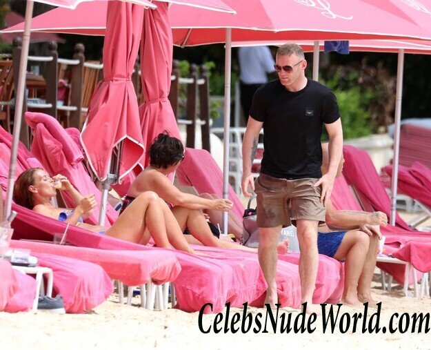 Coleen Rooney Sexy 74407