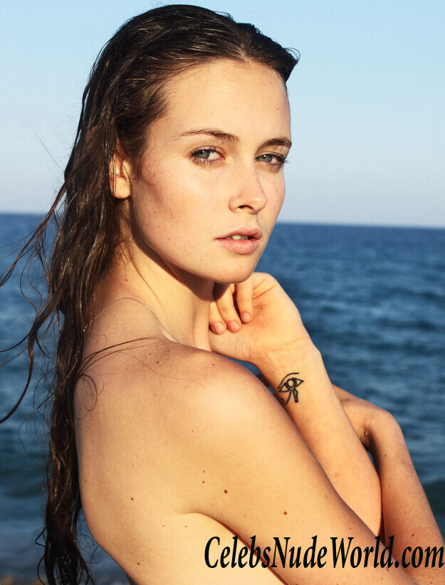 Dee Dee sexy photoshot 74469