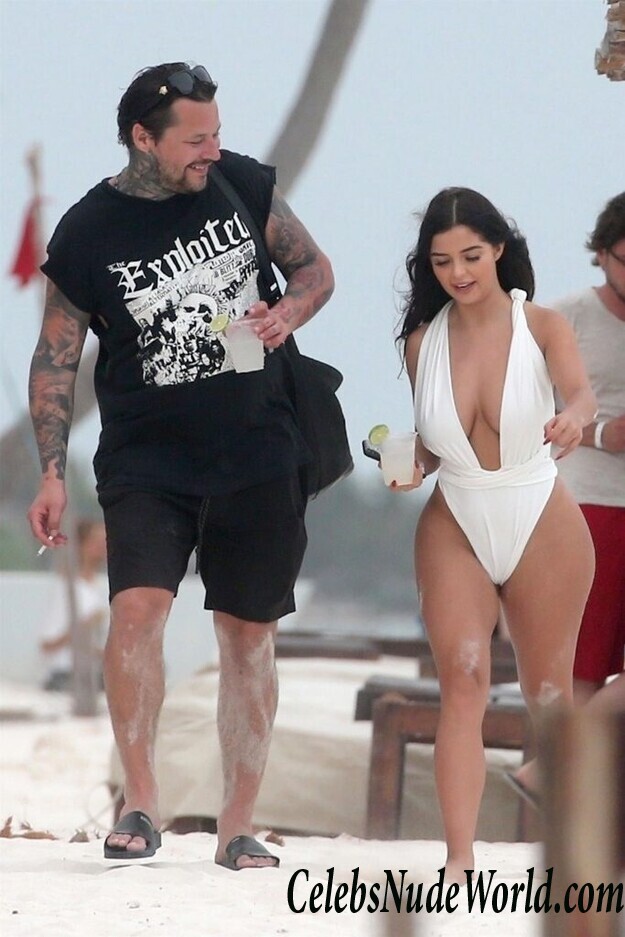 Demi Rose Sexy 74640