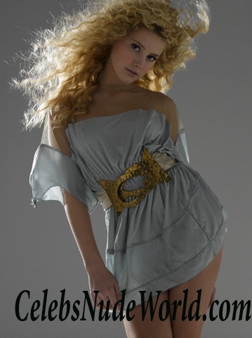 Amber Heard hot pics 7508