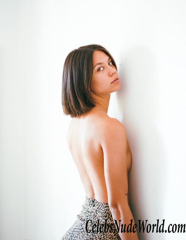 Clementina Aliberti Topless 75218