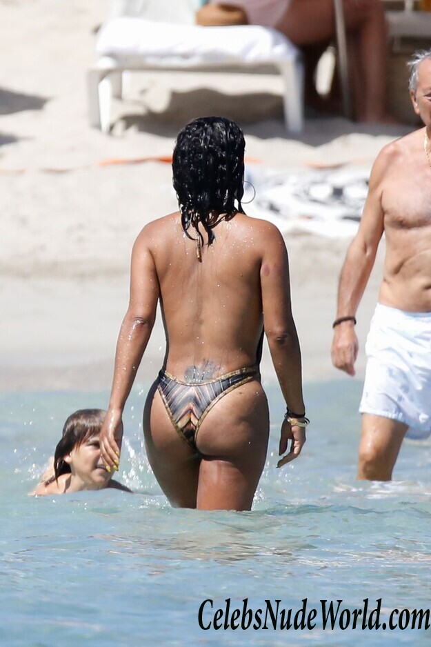 Christina Milian Swimsuit Photos 75430