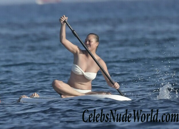 Chrissy Teigen Sexy 75482