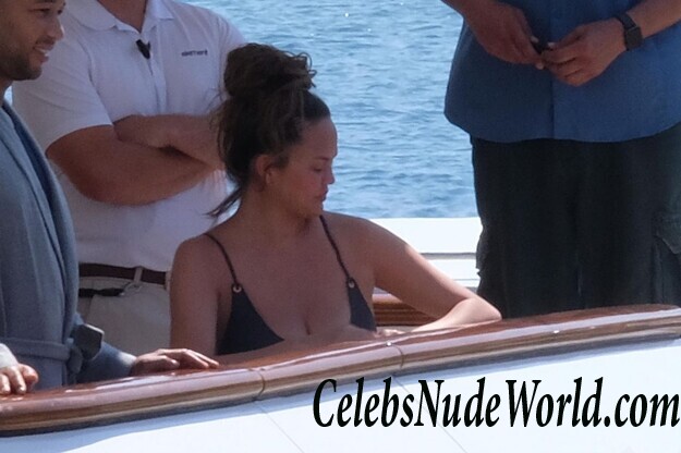 Chrissy Teigen Sexy 75483