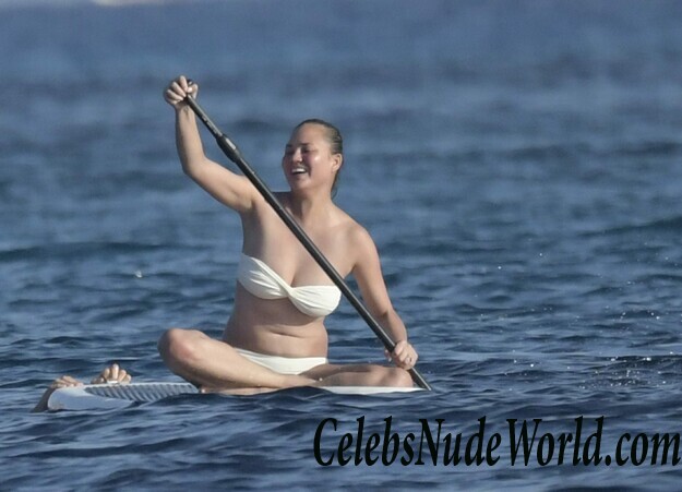 Chrissy Teigen Sexy 75498
