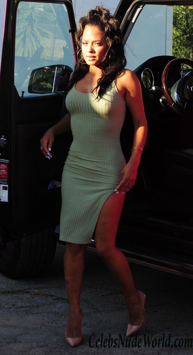 Christina Milian's pokies pics 75860