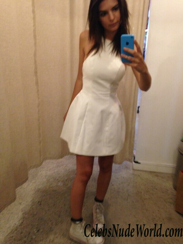 Emily Ratajkowski New Leaked Pics (170 PHOTOS) 76472