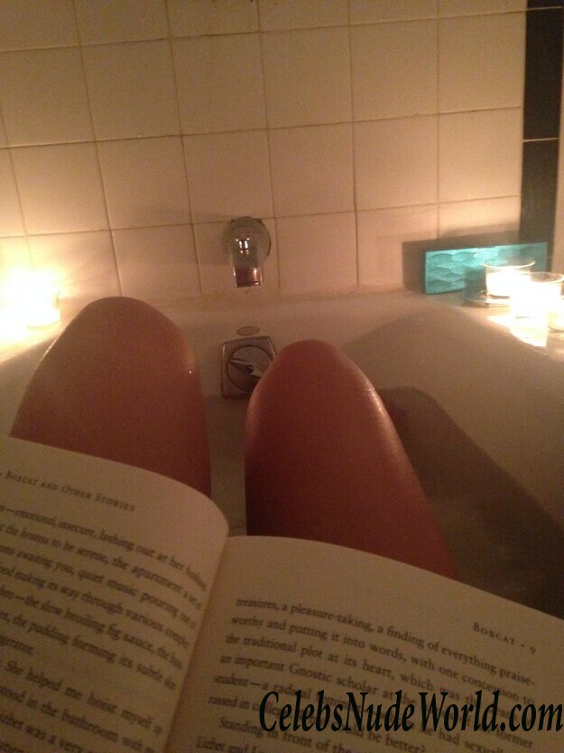 Emily Ratajkowski New Leaked Pics (170 PHOTOS) 76484