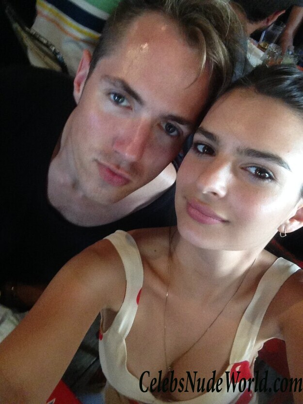 Emily Ratajkowski New Leaked Pics (170 PHOTOS) 76488