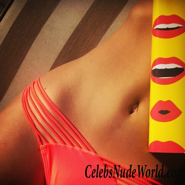 Emily Ratajkowski New Leaked Pics (170 PHOTOS) 76540