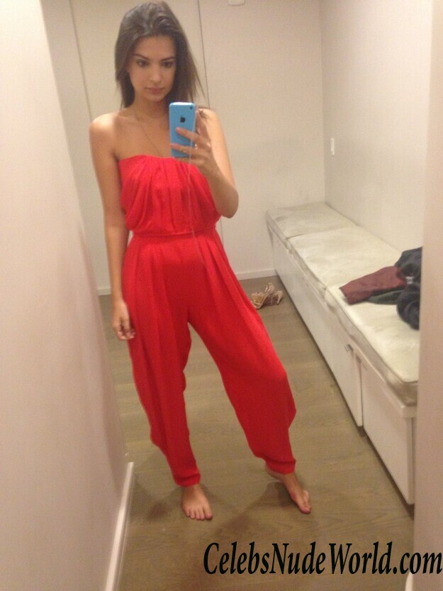 Emily Ratajkowski New Leaked Pics (170 PHOTOS) 76545