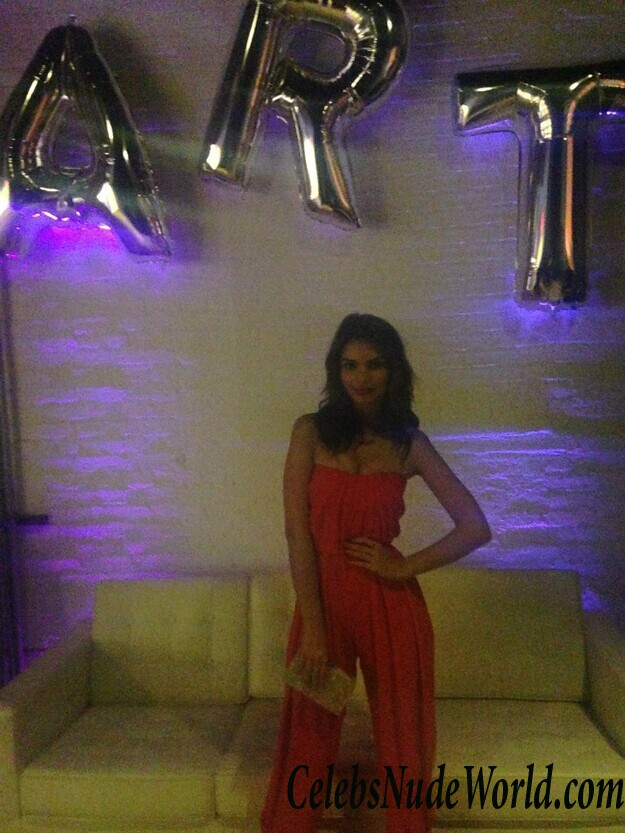 Emily Ratajkowski New Leaked Pics (170 PHOTOS) 76546