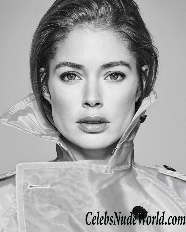 Doutzen Kroes Nude 77096
