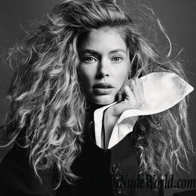 Doutzen Kroes Nude 77210